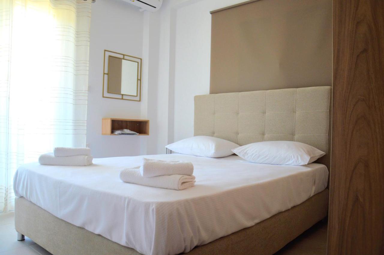 Α & D Perikleous Apartments Kastro-Kyllini Esterno foto